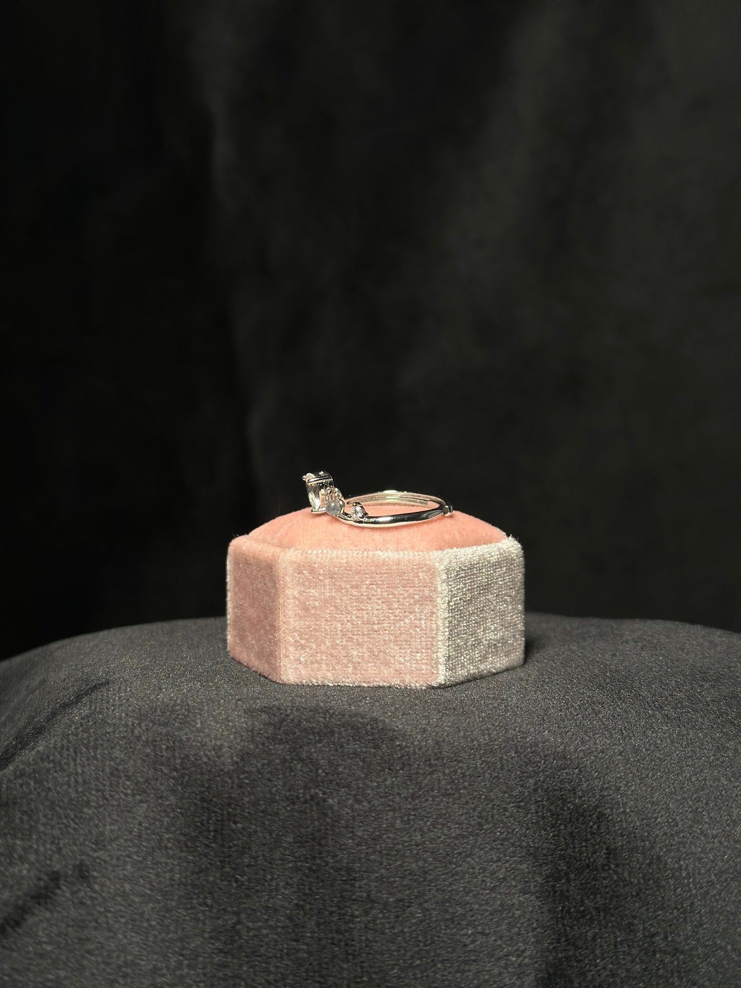 Anello Quarzo ialino e Labradorite- Chiarezza mentale e Protezione