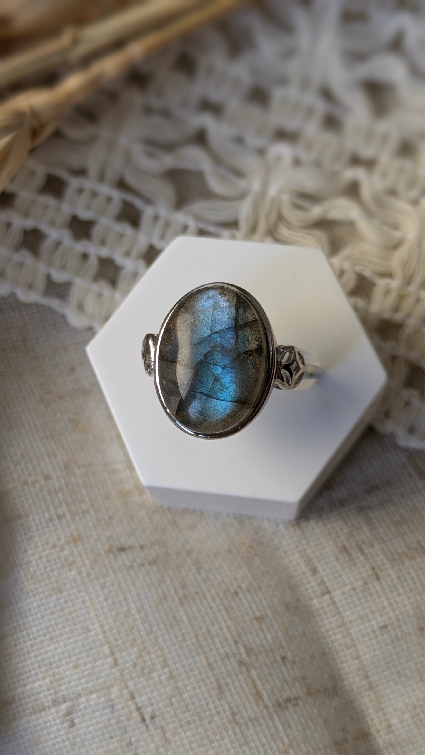 Anello in Labradorite - Intreccidichiara
