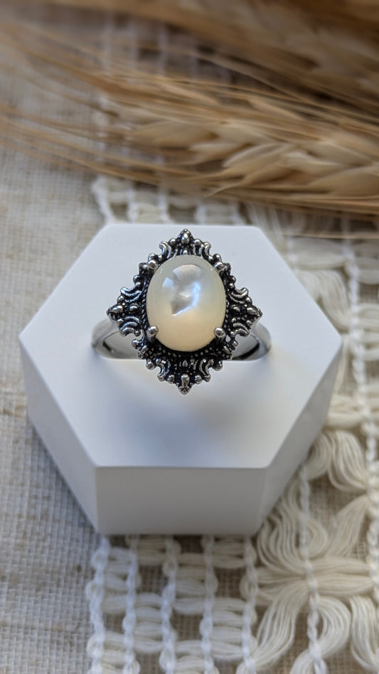 Anello Conchiglia bianca