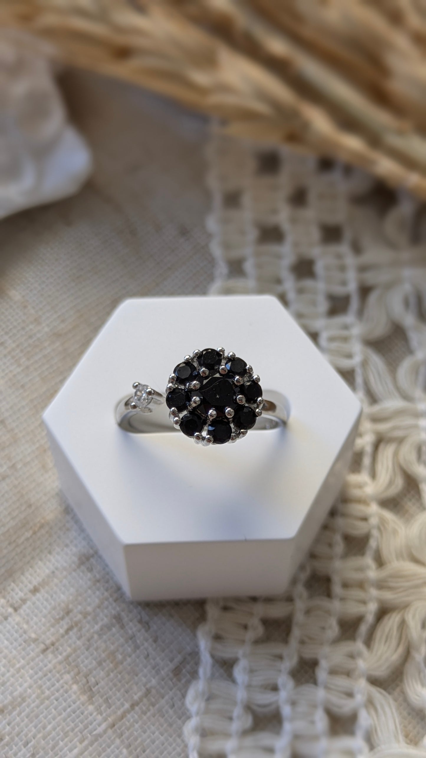 Anello in ossidiana nera Spin(S925) - Intreccidichiara
