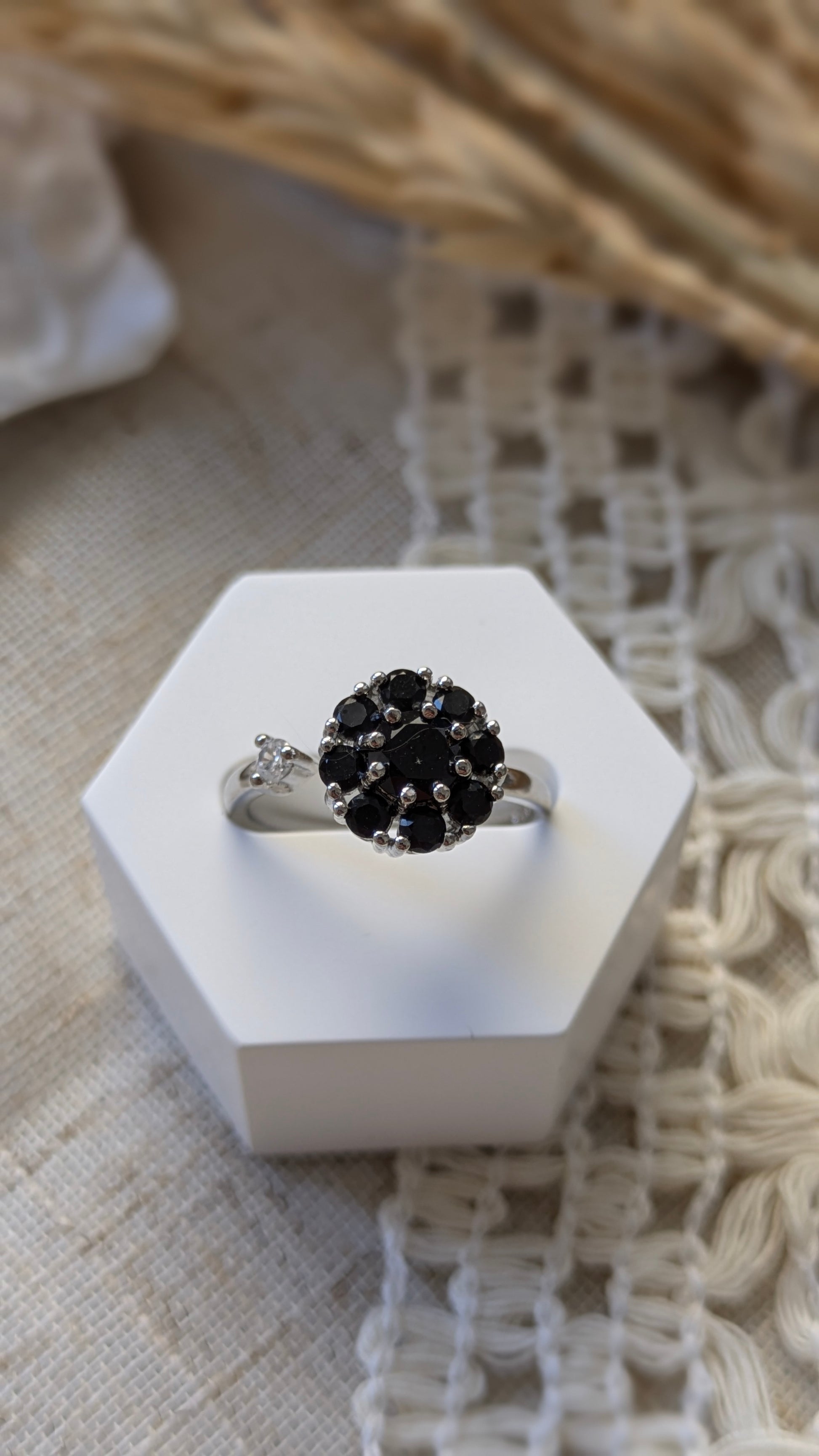 Anello in ossidiana nera Spin(S925) - Intreccidichiara