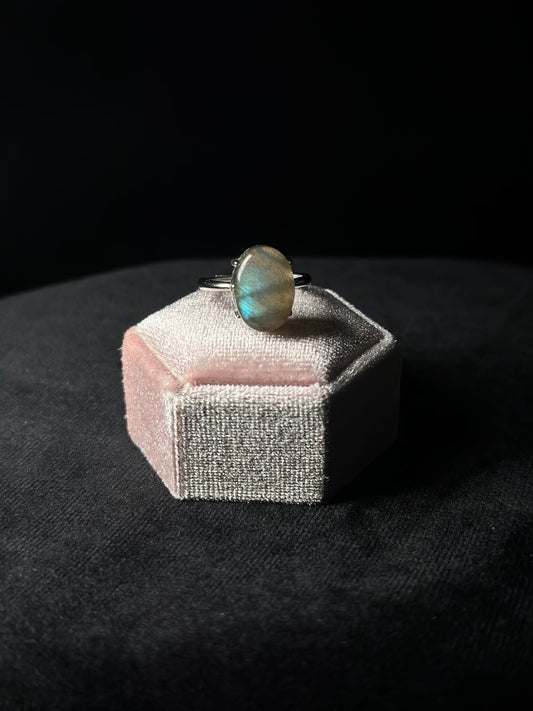 Anello in Labradorite